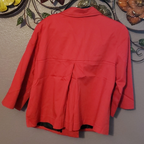 Blazer - Picture 3 of 6